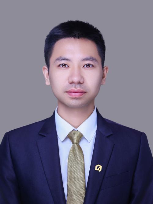 邓伟房地产经纪人
